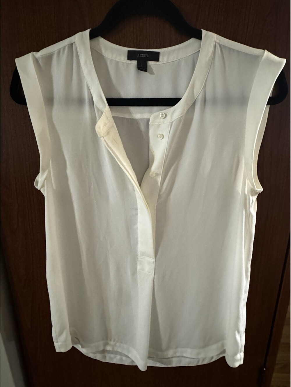 J.Crew Ivory Sleeveless Blouse Womens Size 0 Button Split Neck Career Office Top